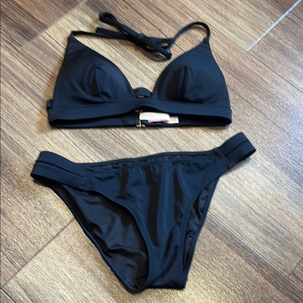 NWOT Victoria's Secret Elegant Black Bikini